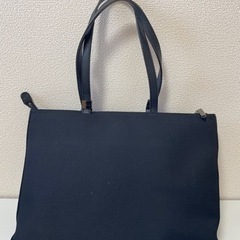 PELLE BORSA 黒 トートバック ビジネスバッグ 通勤に通学に