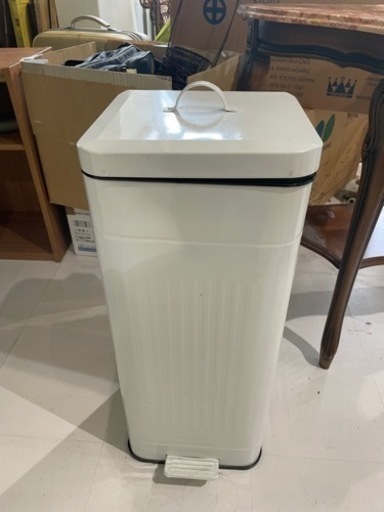 ダストボックス美品
