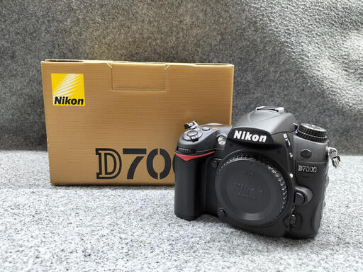 値段交渉可能　美品　ニコン　D7000 　一眼レフ　カメラ　　デジカメ　キャノン　デジタル一眼
