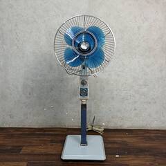 🔷🔶🔷WY11/48 東芝 TOUSHIBA 扇風機 SF-30E 100V 羽根径30cm 昭和レトロ アンティーク 古い扇風機 4枚羽根 青※動作確認済み ★直接引取歓迎○🔷🔶🔷