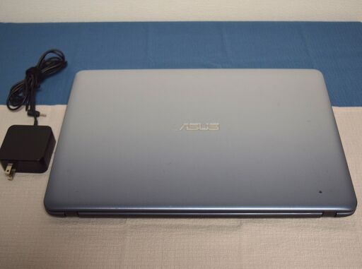 ASUS高性能6世代Core i3 メモリ4GB 高速SSD240GB HDMI出力 Wifi対応 カメラ