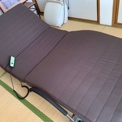 ★電動ベッド★介護ベッド、折りたたみベッド、電動リクライニングベ...