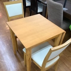 家具の大丸のダイニング3点セット入荷しました！