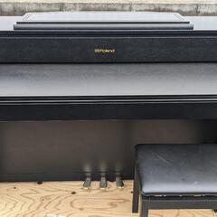 ★大阪〜岡山まで配達無料！
送料込み音・機能のRoland 電子ピアノ HP605 2017年製 ほぼ新品参考定価￥215,460
