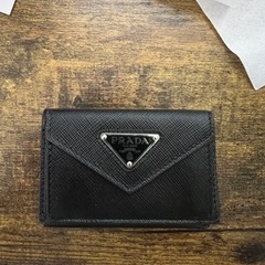 【最終値下げ】PRADA三つ折り財布
