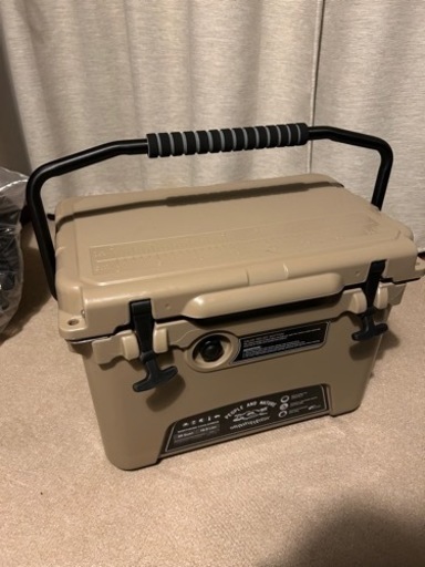 ハードクーラーボックス