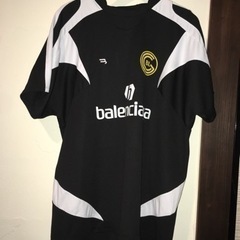 バレンシアガ　サッカーシャツ