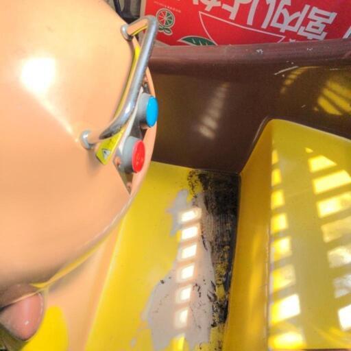 アンパンマン　乗る遊具　お金入れて動く
