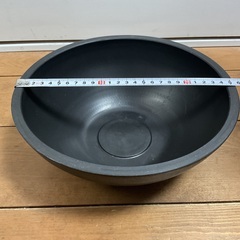 厚めのプラスチック睡蓮鉢(黒)　C 最終値下げ