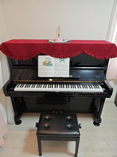 アップライトピアノ（  中古美品）
