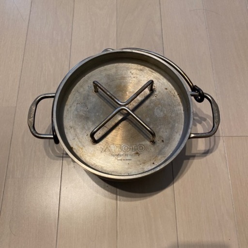 キャンプ用品　SOTO ステンレスダッチオーブン ８インチ