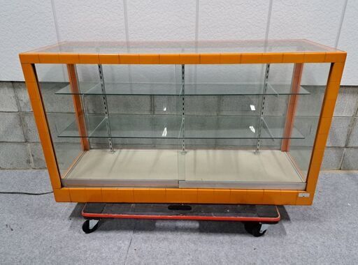2台あり セキスイ 3段 ガラスショーケース ファッションケース 電灯付 幅121cm×奥行46cm×高さ69cm