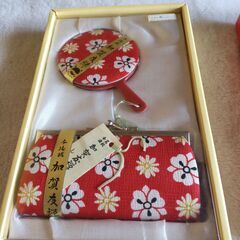 【新品】加賀友禅 KAGAYUZEN　手鏡と財布のセット