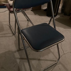 折り畳み　パイプ椅子