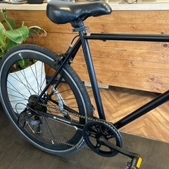 【後輪タイヤ・前後チューブ新品！】7段変速　700×32cクロスバイク　マットブラック