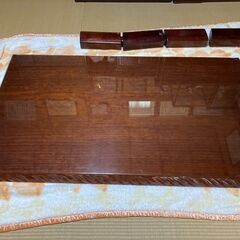 昭和時代のモダンな大きなテーブル（ガラスの天板つき）