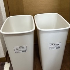 【3/21日締切 】【取引者決定】16Lのゴミ箱(蓋なし)2個