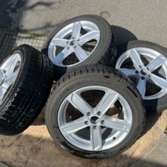 アウディA4アバントに使用のスタッドレス