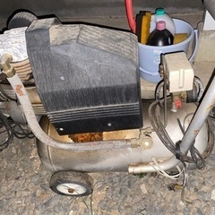 エアコンプレッサーうります。