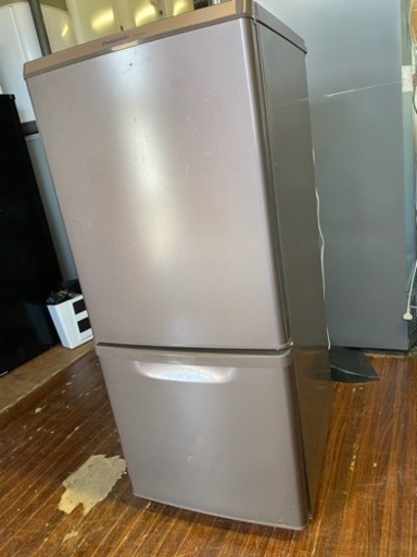 福岡市内配送無料　パナソニック 2ドア冷蔵庫 （138L） NR-B148W-T マホガニーブラウン