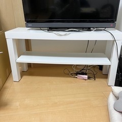 テレビ台　白色