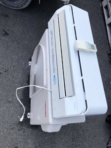 おすすめ福岡市内配送取付込み金額　14畳　100V RAS-C405P-W 東芝 壁掛形 CPシリーズ 14畳程度 シングル｜ルームエアコン