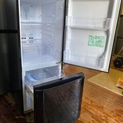 福岡市内配送無料　三菱電機 MITSUBISHI ELECTRIC MR-P15Y-B [冷蔵庫 Pシリーズ （146L・右開き） サファイアブラック]