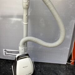 ☆中古￥3,800！【店長おすすめ！】Panasonic　電気掃...