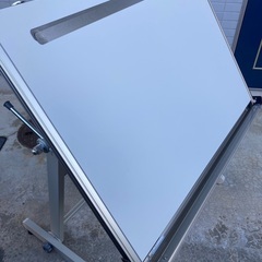 製図台　金沢工業大学建築学部