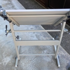 製図台　金沢工業大学建築学部