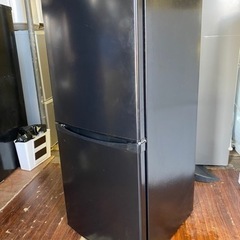 福岡市内配送無料　2019年　アイリスオーヤマ IRIS OHYAMA IRSD-14A-B [冷蔵庫 142L ブラック]