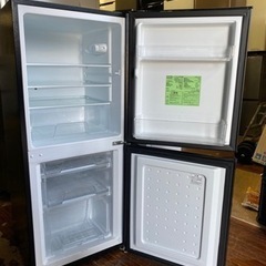 福岡市内配送無料　2019年　アイリスオーヤマ IRIS OHYAMA IRSD-14A-B [冷蔵庫 142L ブラック]