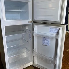 福岡市内配送無料　ハイセンス 【右開き】120L 2ドアノンフロン冷蔵庫 エディオンオリジナル ホワイト HR-B1201