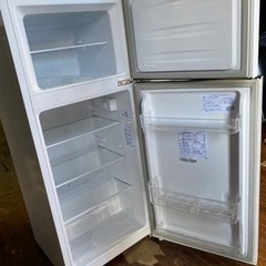 福岡市内配送無料　ハイセンス 【右開き】120L 2ドアノンフロン冷蔵庫 エディオンオリジナル ホワイト HR-B1201