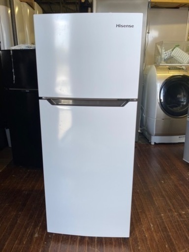 福岡市内配送無料　2021年式　ハイセンス 小型 冷蔵庫 幅48.1cm 120L ホワイト HR-B12C 2ドア 右開き 耐熱天板 静音
