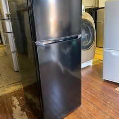 福岡市内配送無料　2022年式　冷蔵庫 ブラック JR-N130...