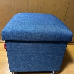 　テーブル　家具 ソファ オットマン