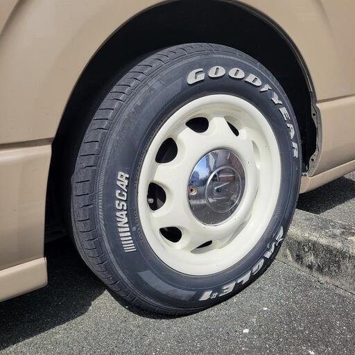 ハイエースナローミケロッティディーン16インチ車のホイール (ドリップ  