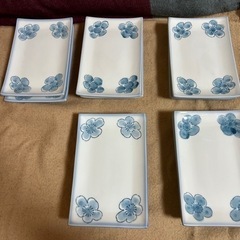 【未使用美品】お花のお皿