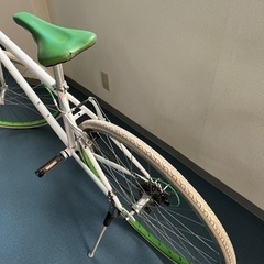 SPEAR (スペア) 700C シマノ7速 430mm WHITE クロスバイク