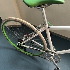 SPEAR (スペア) 700C シマノ7速 430mm WHITE クロスバイク