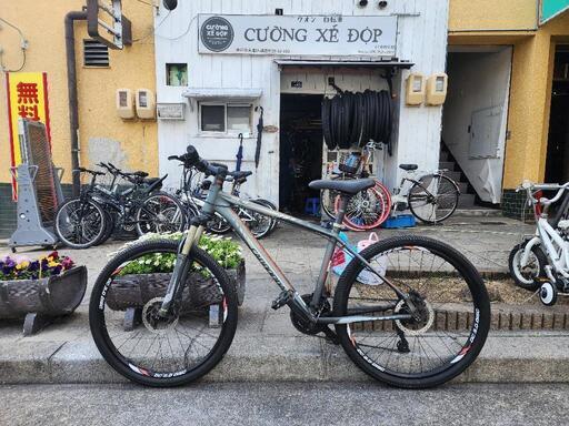 ＭＴＢ自転車　ＣＡＮＮＯＮＤＡＬＥ　２６インチ　3x8変速　フレーム　アルミ　配達可能