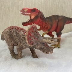 ティラノサウルス(レッド)＆トリケラトプス