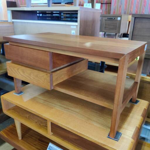 【愛品倶楽部柏店】北欧風天然木 コンパクトコーヒーテーブル