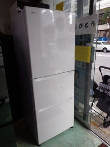 TOSHIBA　２０１９年　３３０L冷蔵庫