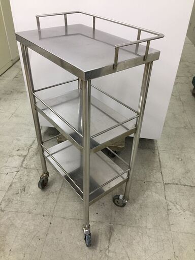 中古　ステンレスワゴン　医療用ステンレス　作業ワゴン　コンパクト　キャスター付　3段　410×300×910　オールステンレス　愛知　一宮市　江南市　稲沢市　岩倉　名古屋　岐阜　各務ヶ原　岐南町　羽島　三重　グッドプライス一宮