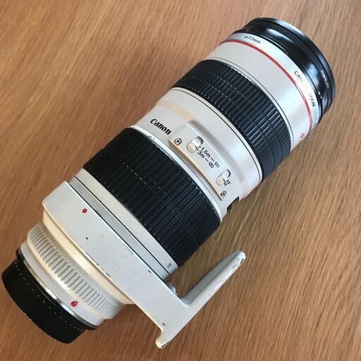 【見て決めてください】望遠ズームの交換レンズ　キヤノン　Lレンズ　EF70-200mm F2.8L USM　EXTENDER EF2×II　レンズフード ET-83 IIとおまけ付き