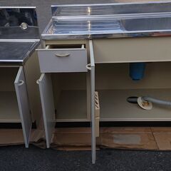 🔴山口市、流し台・コンロ台￥35000⇒￥15000🔴公団型、左右独立🔴幅各120cm・60cm