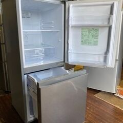 福岡市内配送無料 2021年式 AQUA アクア AQR-13K (S) [冷蔵庫(126L・右