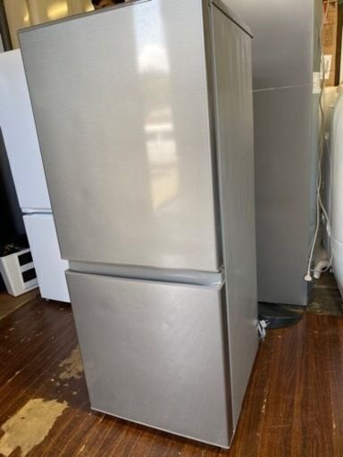 福岡市内配送無料　2021年式　AQUA アクア AQR-13K (S) [冷蔵庫(126L・右開き) 2ドア ブラッシュシルバー